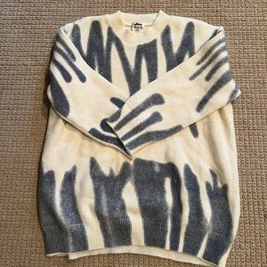 NWT graphic sweater!!